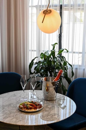 Champagne service - Casa Juárez (Puebla)