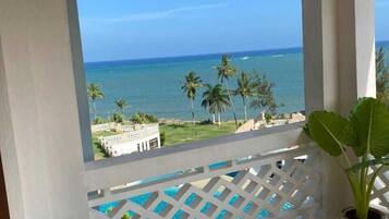 Luxury-Apartment, Meerblick | Blick vom Balkon