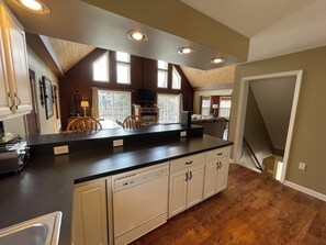 House (5 Bedrooms) | Property amenity - Ski Boots N' Bathing Suits by Taylor Made Deep Creek (McHenry)