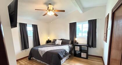 Kadia’s Place-The One With The Pool Table & TVs