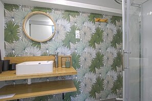 Dusche, Handtücher, Seife