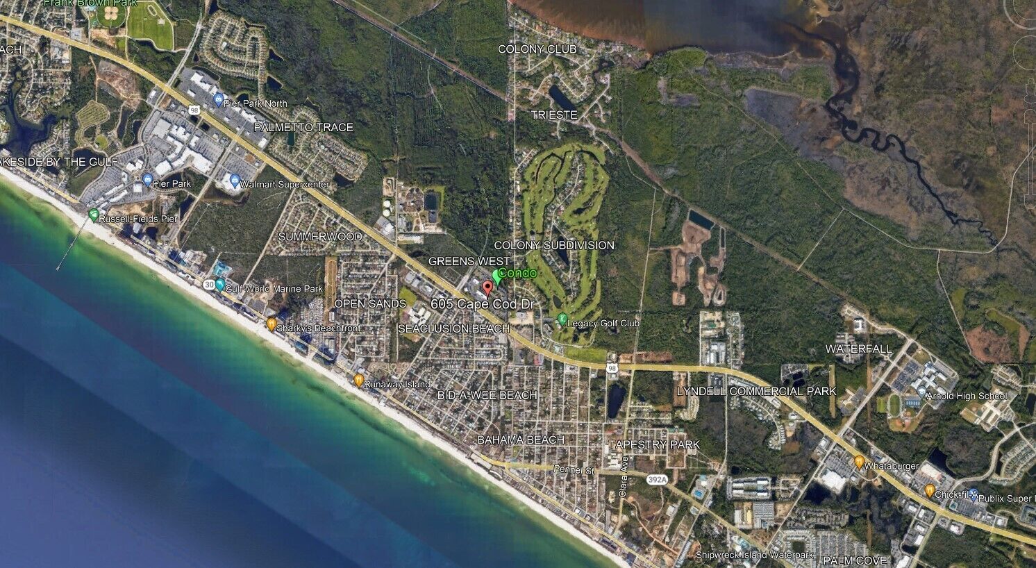 Paradise Resort Close to it All! Only 1 mile from the beach, lots of shopping!