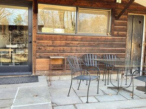 屋外ダイニングエリア