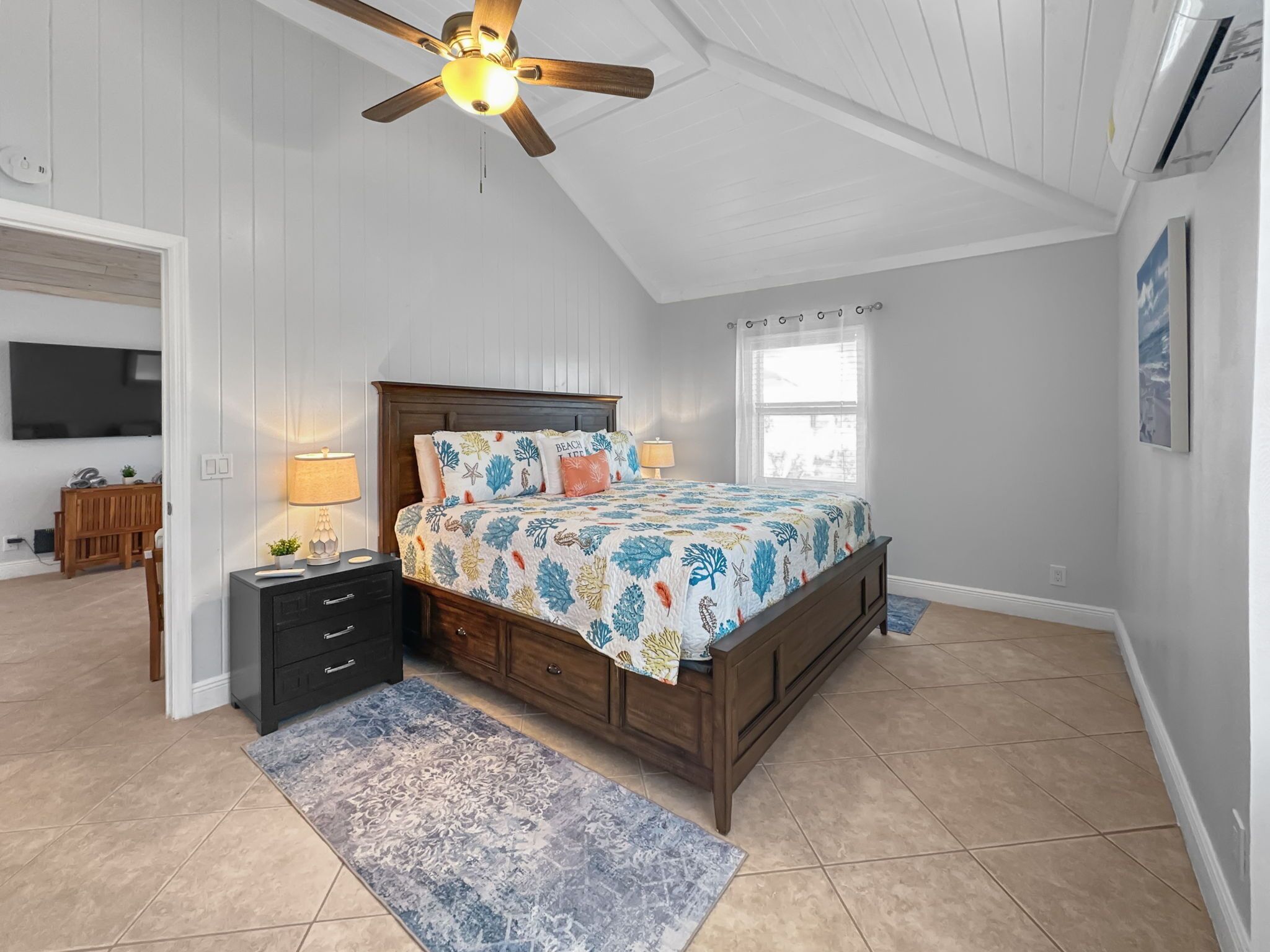 2 habitaciones, tabla de planchar con plancha y wifi gratis 