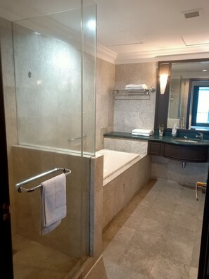 Bathroom - Prime Service Suite At Times Square (Kuala Lumpur)