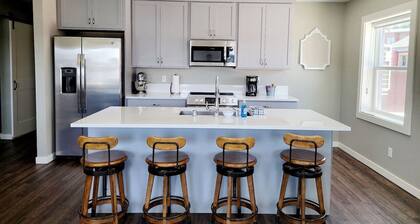 Liberty Bay Loft, Water views!