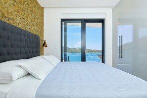 4 soverom, strykejern/-brett og sengetøy