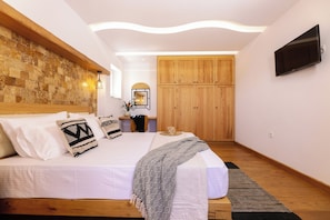 Villa, Beach View | 4 bedrooms, individually decorated, individually furnished, desk - Velonis Villas (Naxos)