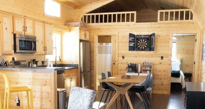 Mountain retreat I Hot Tub l Views l Cozy & Clean l Dog-friendly l Near Breck