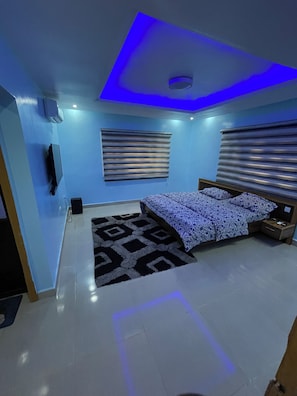 4 quartos, ferros/tábuas de passar roupa, Wi-Fi de cortesia