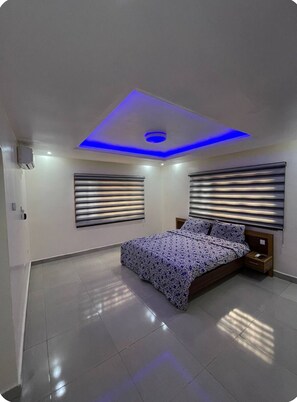 5 bedrooms, iron/ironing board, free WiFi, bed sheets