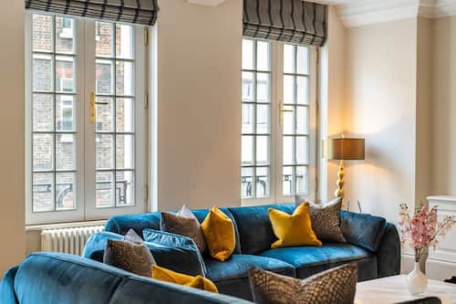 Superior Apartment, 2 Bedrooms | Living area | 40-inch LCD TV with digital channels