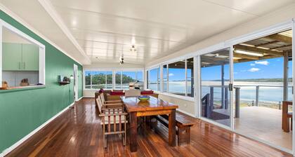 Lobster Cottage - Best view in Sawtell!