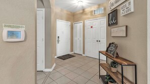 Interior - Disney 2 miles w/Heated Pool, water park, basketball tennis courts,  game room  (Kissimmee)