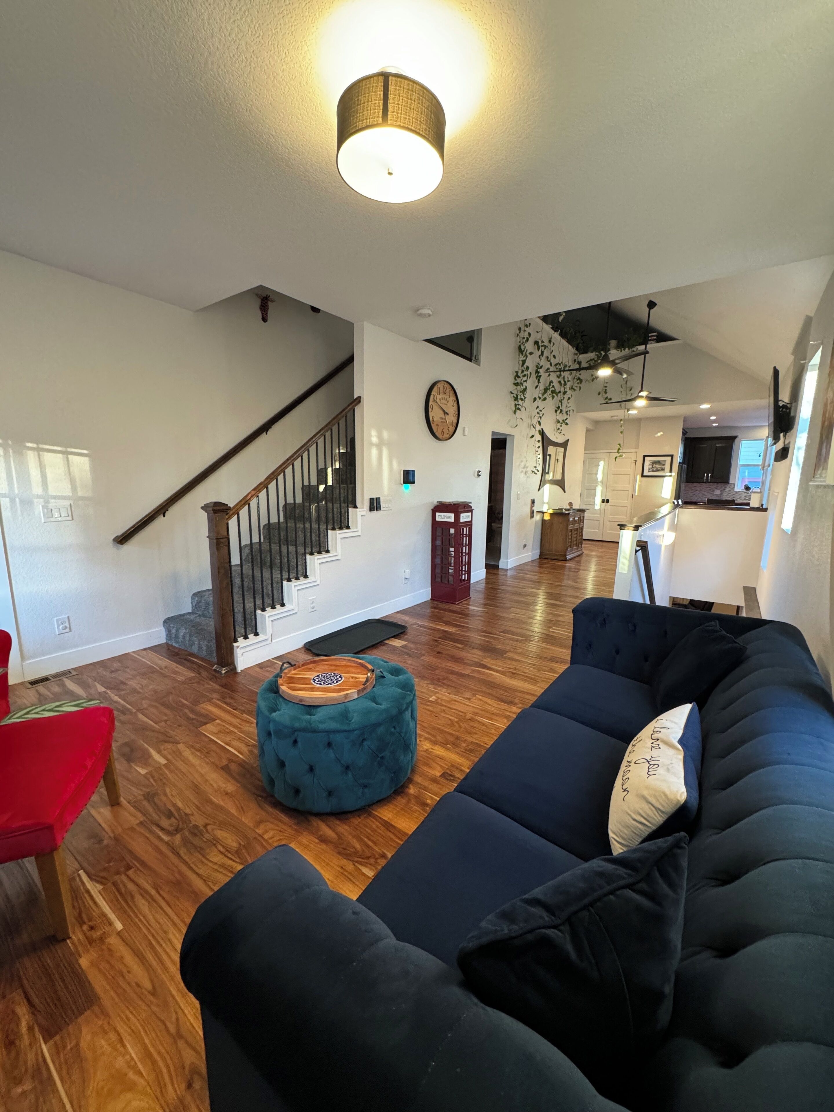 Smart TV, computer monitors