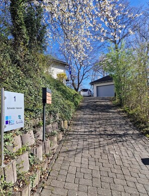 Property grounds - Familienfreundlich, Hell und Geräumig in Unmittelbarer Nähe zur Natur (Königsfeld)