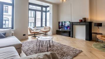 Älytelevisio, pöytäjalkapallopöytä