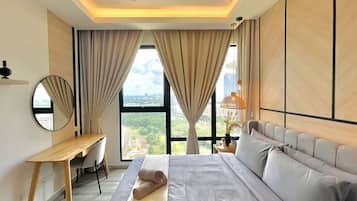 3 chambres, bureau, Wi-Fi gratuit, draps fournis