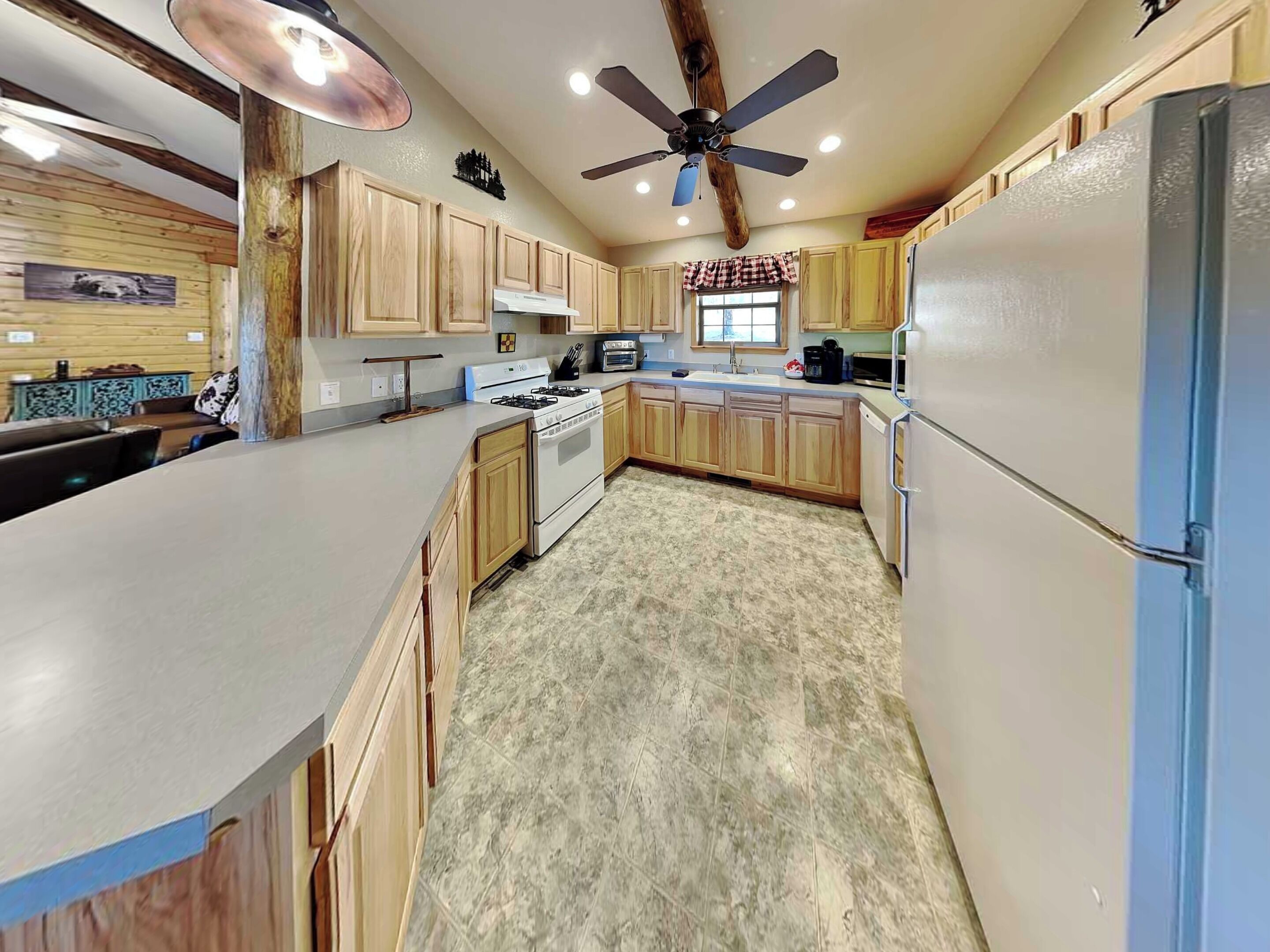 House (3 Bedrooms) | Property amenity