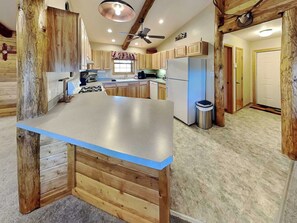 House (3 Bedrooms) | Property amenity - 4 Bears 1 Cave by Ruidoso Vacation Rentals (Alto)