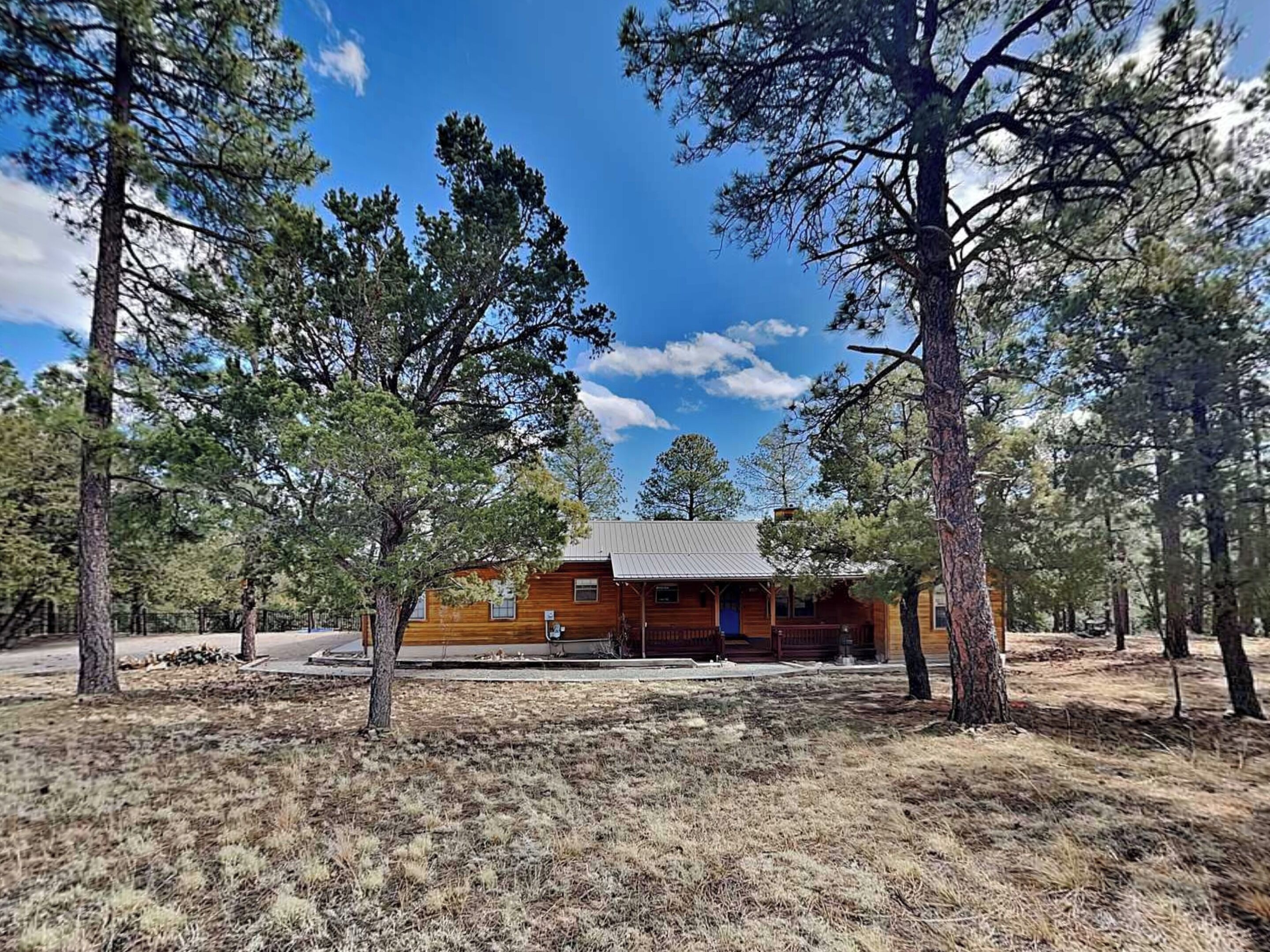 House (3 Bedrooms) | Property amenity