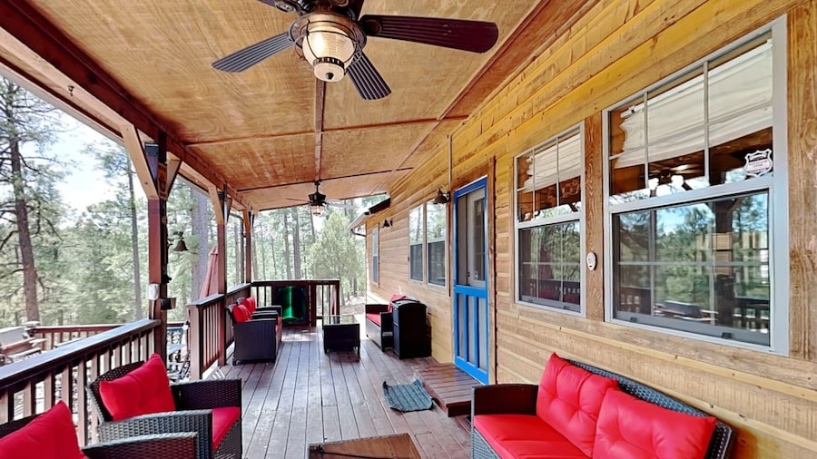 4 Bears 1 Cave by Ryson Vacation Rentals