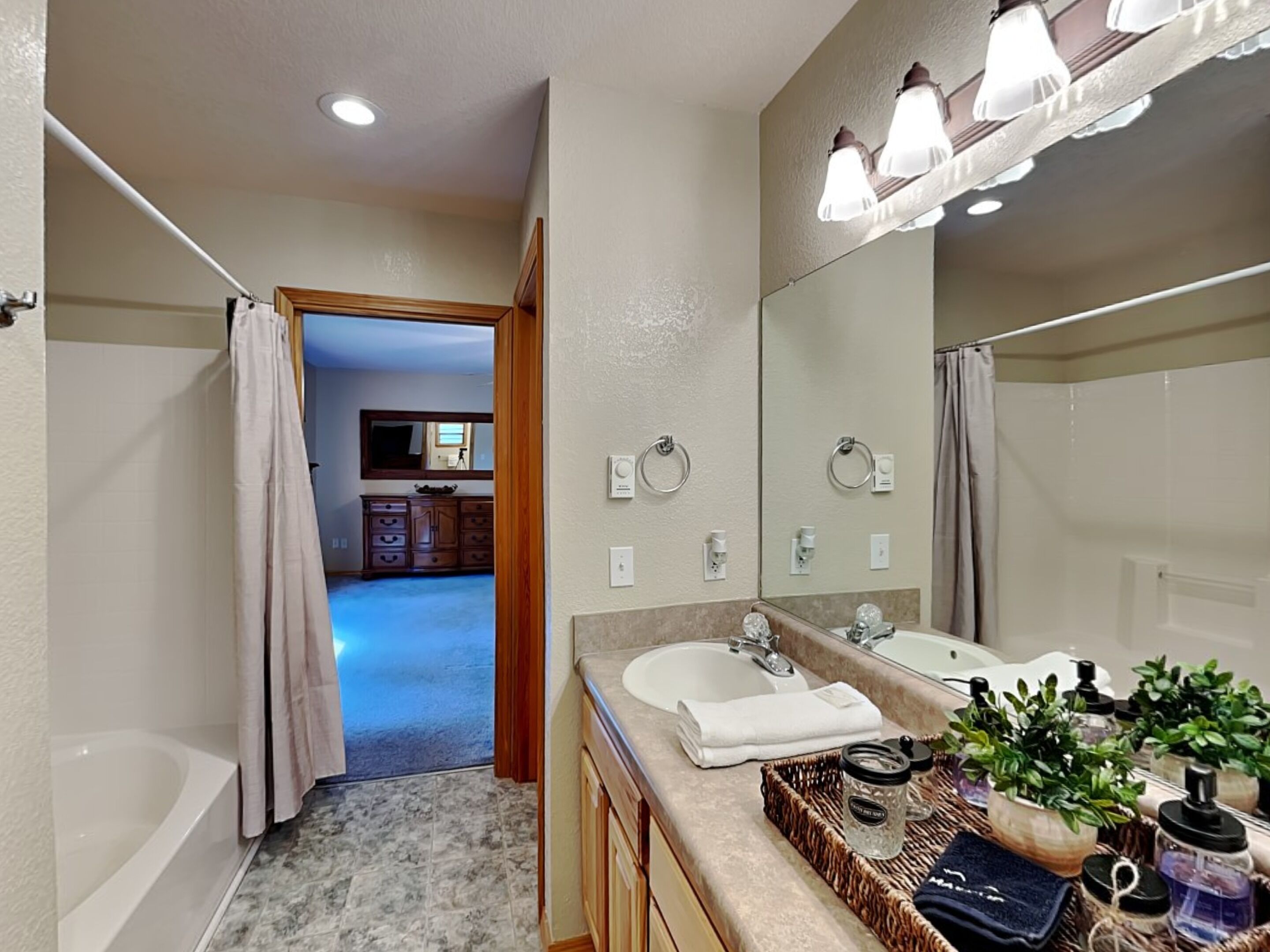 Talo (3 Bedrooms) | Sekalaista