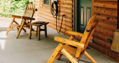 Dream On by Rocky Hill Cabins