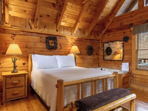 Cabin, 1 Queen Bed with Sofa bed, Hot Tub (Amber Crest) | 1 bedroom, individually decorated, individually furnished, bed sheets