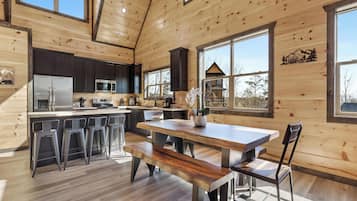 Estudio (4 Bedrooms) | Miscelánea