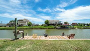 House (3 Bedrooms) | Property amenity