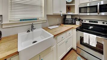 House (2 Bedrooms) | Miscellaneous