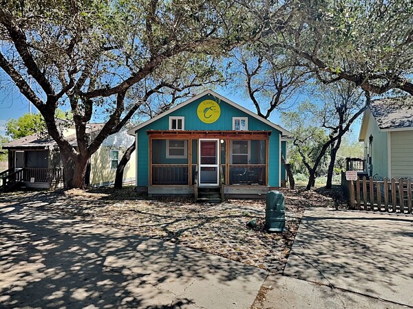 Casita De La Playa By Miss Kitty’s - Rockport, TX
