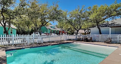 Casita de la Playa by Miss Kitty’s