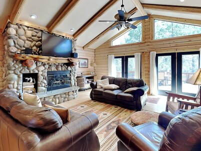 Double Eagle Manor by Ruidoso Vacation Rentals