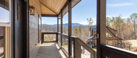 Studio (3 Bedrooms) | Fasilitas properti