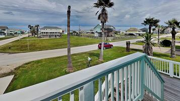 House (3 Bedrooms) | Property amenity