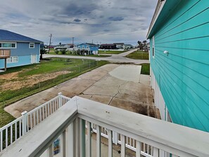 House (3 Bedrooms) | Property amenity