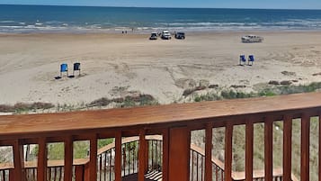 Nhà (4 Bedrooms) | Tiện nghi, dịch vụ nơi lưu trú