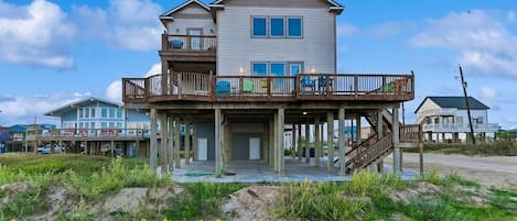 House (4 Bedrooms) | Front of property