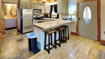 Studio (3 Bedrooms) | Divers