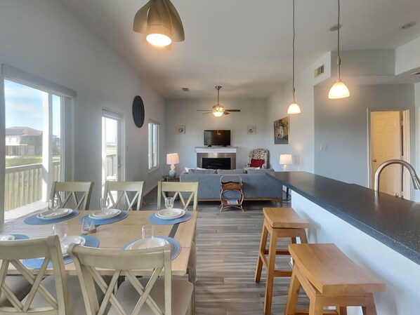 House (3 Bedrooms) | Miscellaneous - Splish Splash Oasis by Ryson Vacation Rentals (Galveston)