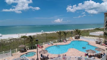 Condo (2 Bedrooms) | Tiện nghi, dịch vụ nơi lưu trú