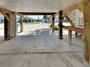 House (3 Bedrooms) | Property amenity