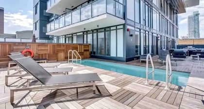 Beautiful 2 beds 1 bath downtown