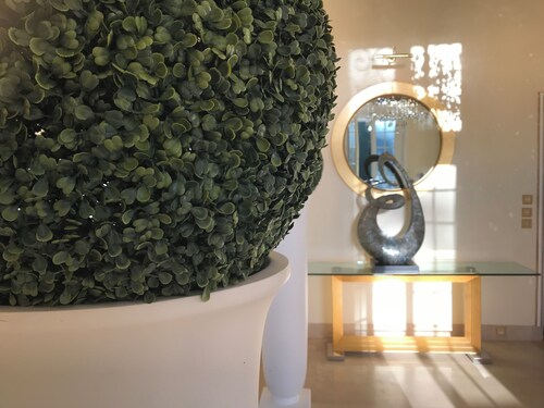 Villa Piscine, Sauna, Bar, salle de sport à 9mn de La Défense,10mnVersailles.