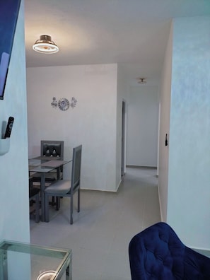 Interior - Humble / affordable apt minutes of driving distance of interesting destinations. (La Vega)
