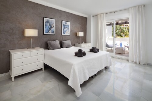 Residencia Ivy Puerto Banus | 2-bedroom apartment in Marbella