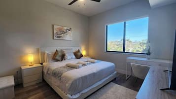 Apartemen Mewah, 2 kamar tidur, akses difabel, dapur kecil | 2 kamar tidur, Wi-Fi gratis, dan seprai linen