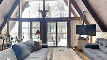 House (5 Bedrooms) | Property amenity